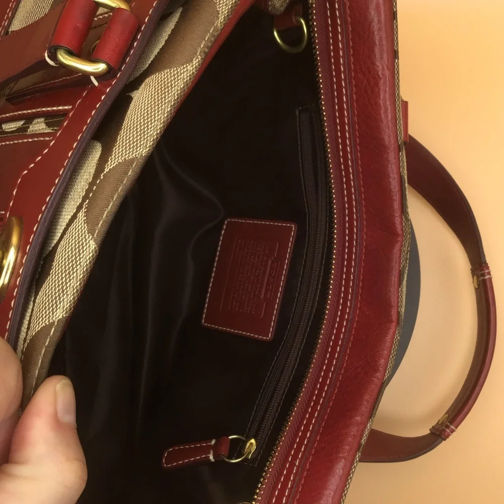 Coach Crimson  Hamptons Signature Red Large  Carryall